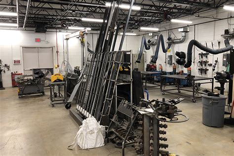 metal fabricators in bloomington in